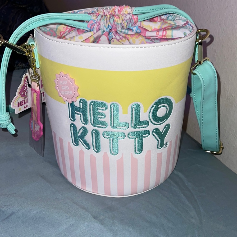 Loungefly Hello Kitty Bucket Bag